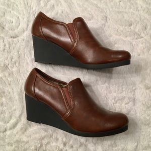 Life Stride Wedge Booties